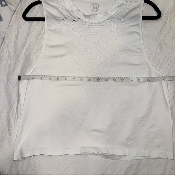 SAGE Collective White Sleeveless Workout Tank‎ Top | Size Small - Picture 4 of 5